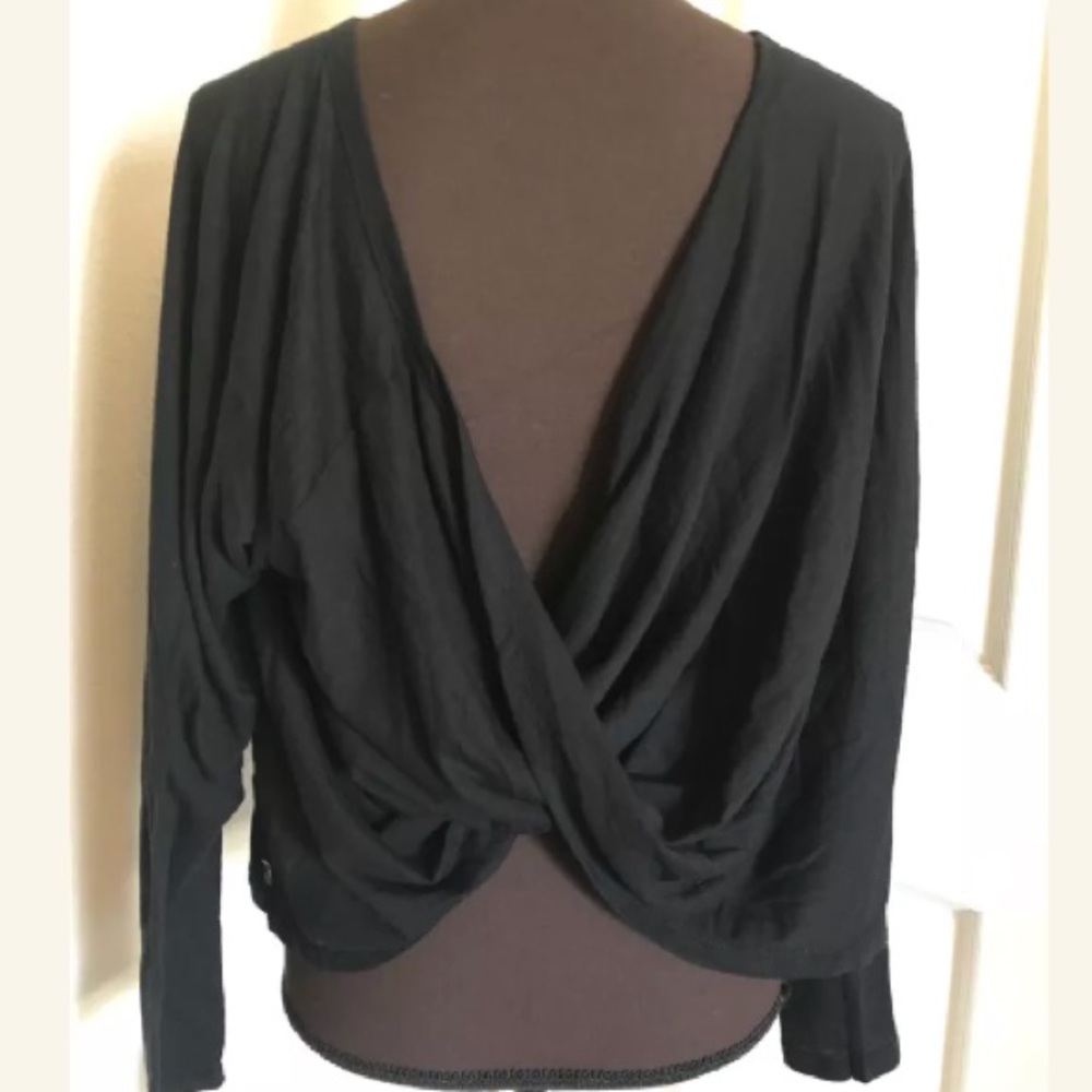 Fabletics | Black Switchback Shirt